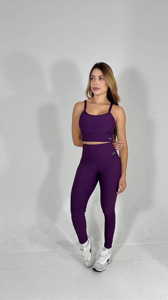 Legging Canelada Linha Paris Premium, tecido blackout ZERO transparência - COR Black Berry