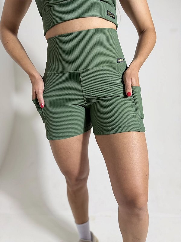 Shorts Com Bolso Feminino Cós Alto Linha Paris - Cor Verde Chive