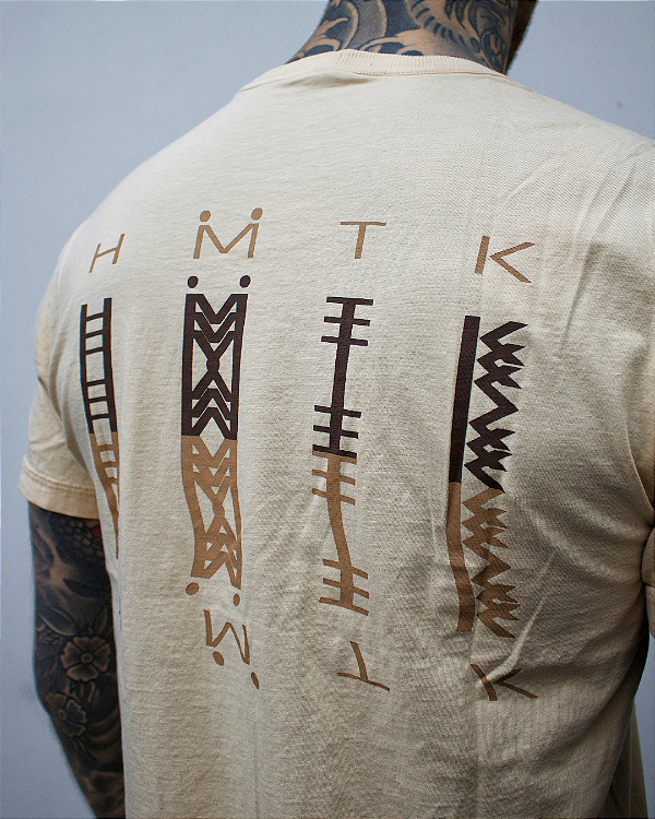 Camiseta HMTK - Ocre