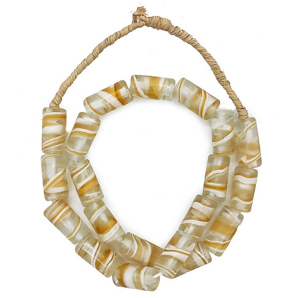 Guia Monjolo Em Firmas De Murano Candomblé Incolor/Bege M1