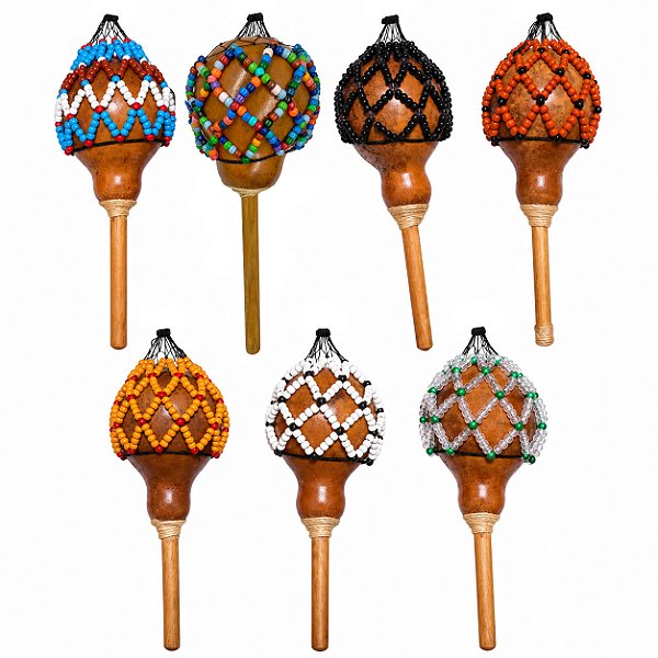 Xequerê Chocalho Maracá C/ Cabo e Missangas Plásticas Cor Aleatória
