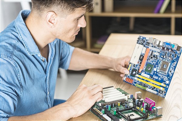 Técnico em Eletroeletrônica