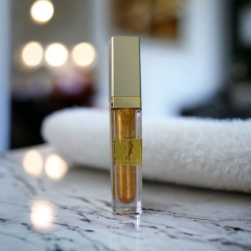Gloss Labial Dourado com Ácido Hialurônico e Vitamina E