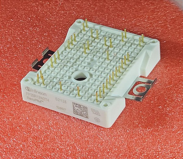 Módulo IGBT FP25R12W2T4