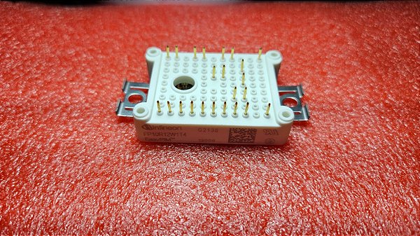 Módulo IGBT FP10R12W1T4