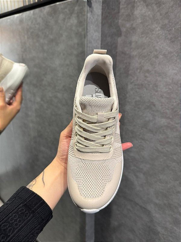 Tênis Casual com Detalhes Laterais sua cia 844614584