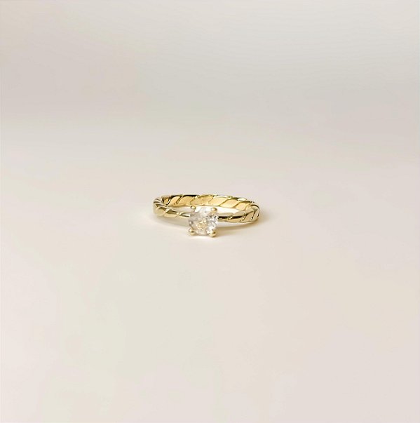 Anel Solitário Torcido