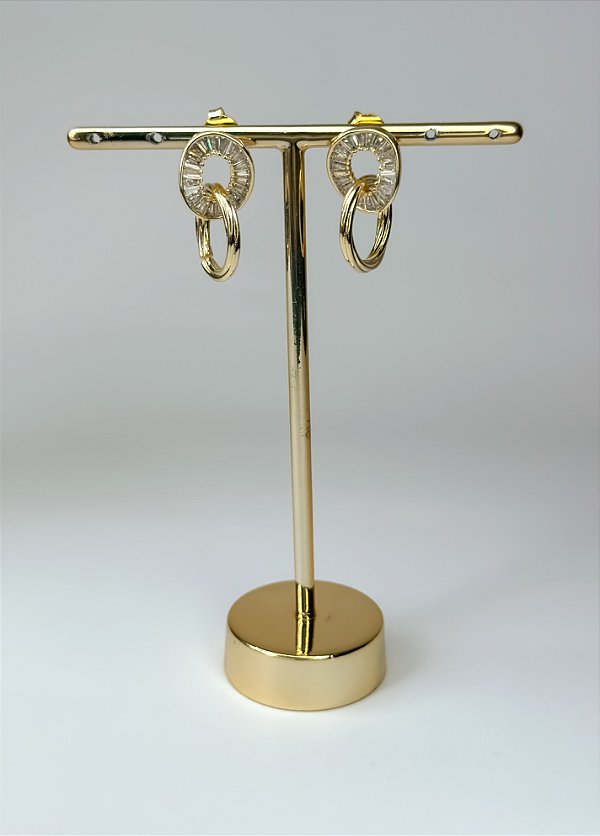 Brinco Pendurado Cravejado de Zircônias