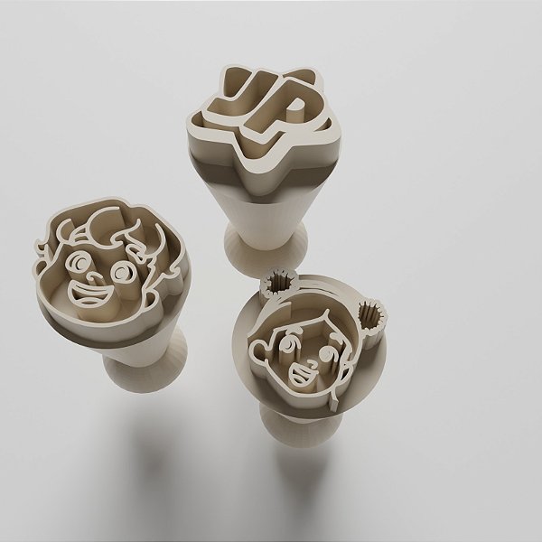 Kit com 03 carimbos para docinhos/brigadeiro - Maria Clara e JP