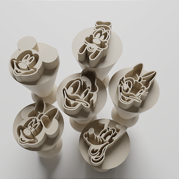 Kit com 06 Carimbos para docinhos/brigadeiro - Mickey Mouse 2