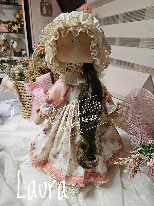 Projeto Boneca Laura