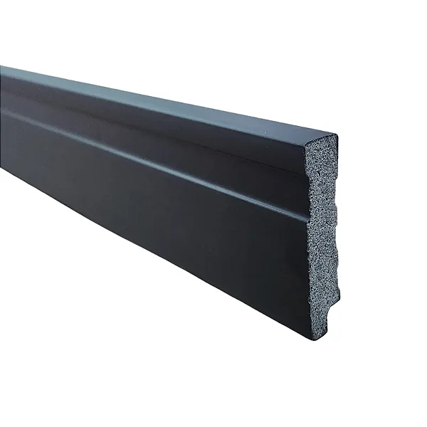 Rodapé Poliestireno - Arquitech - Preto Vulcano - Frisado - 7 cm - 2,4m