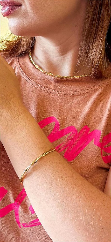 Conjunto Choker e Bracelete Torcido folheado em ouro 18k