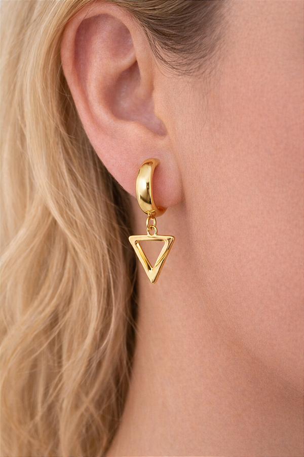 Brinco Argola Triangulo - Folheado a Ouro 18K