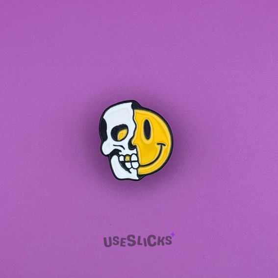 Pin Caveira Feliz Esmaltado
