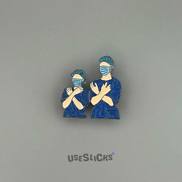 Pin Dupla De Cirurgiões Esmaltado - Edição Limitada