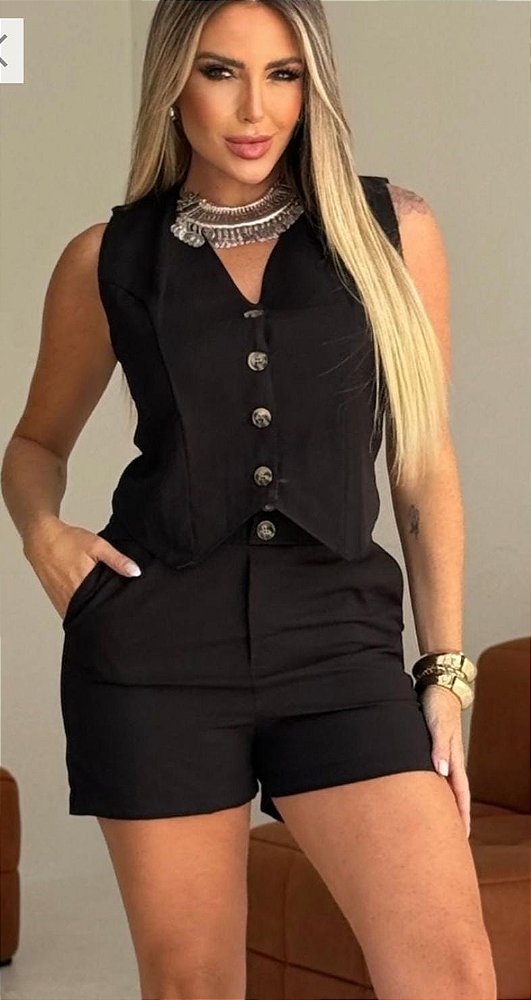 Conjunto Alfaiataria Colete e Short