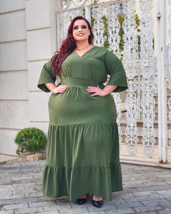 Vestido Plus Size Com Manga