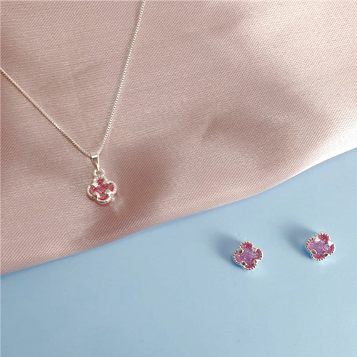 Conjunto Pingente e Brincos Trevo -  Prateado e Rosa