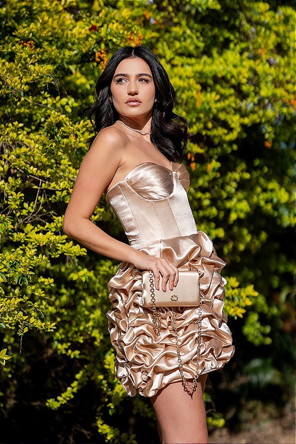Vestido curto captone Pétalas