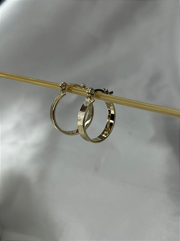 Argola Riscadinha M