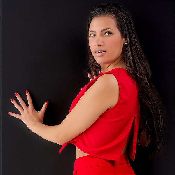 Cropped Top Sem Mangas Safira de Crepe - Vermelho