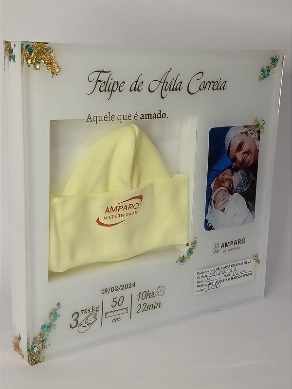 QUADRO  DE BEBE NA RESINA