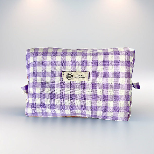 Necessaire feminina estilo box com estampa xadrez lilás