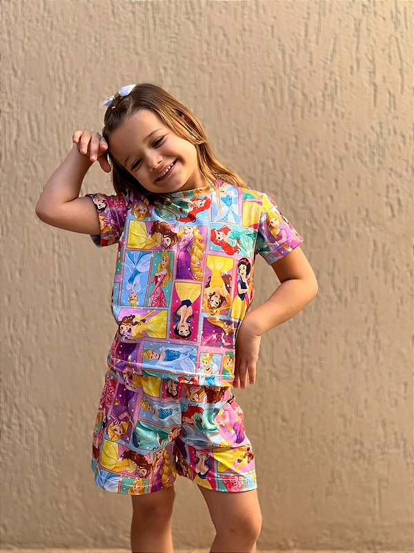 Pijama Tradicional Infantil - Manga Curta com Short - Princesas 01