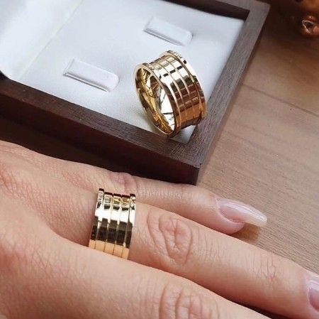 PAR DE ALIANÇA 10MM MODELO BVLGARI
