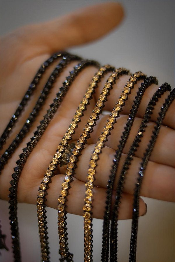 PULSEIRA RIVIERA EM PRATA COM BANHO DE RÓDIO NEGRO