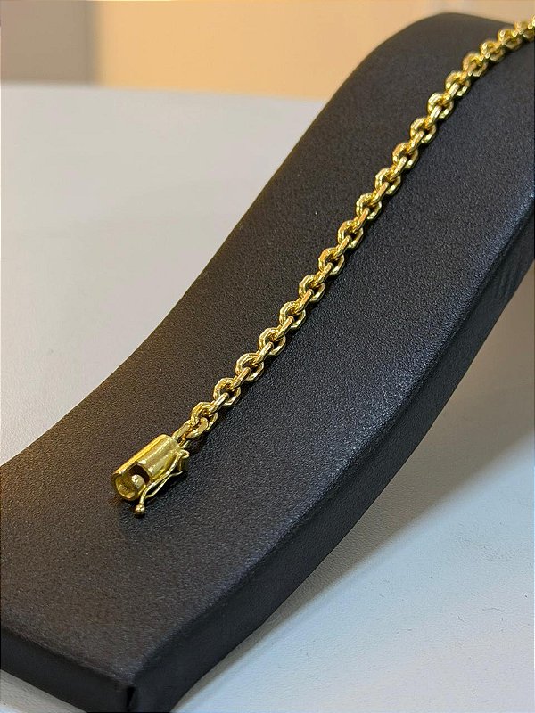 PULSEIRA CADEADO QUINA CURTA DE 4MM