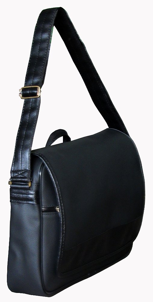 Pasta Tiracolo Estilo Carteiro Com Porta Notebook de 15 Pol. Ref. 005