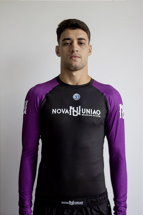 Rashguard NU collab Tauron . Manga Longa . Roxa