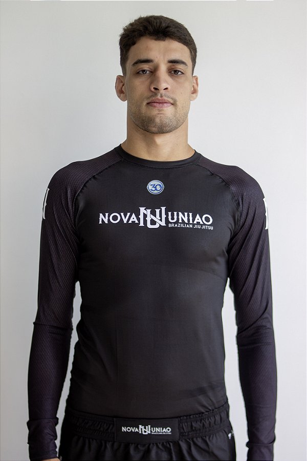 Rashguard NU collab Tauron . Manga Longa . Preta