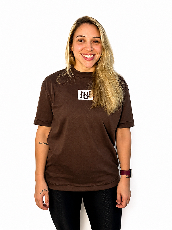 T-shirt Oversized marrom NU - feminina