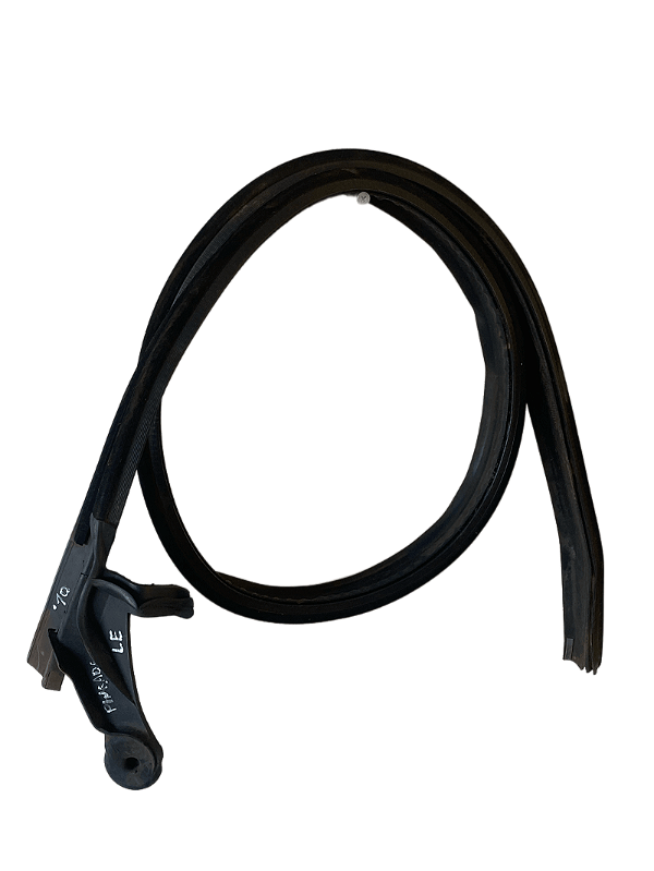 Borracha Pingadeira Lateral RENAULT SANDERO 2009-2025 LE