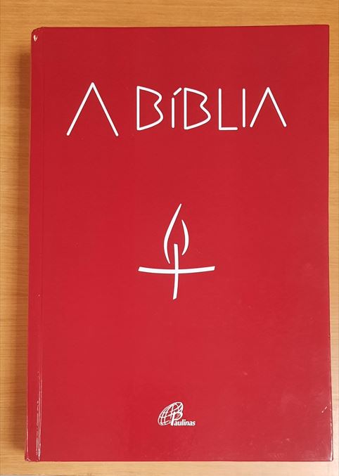 A Bíblia - Letra Grande..-