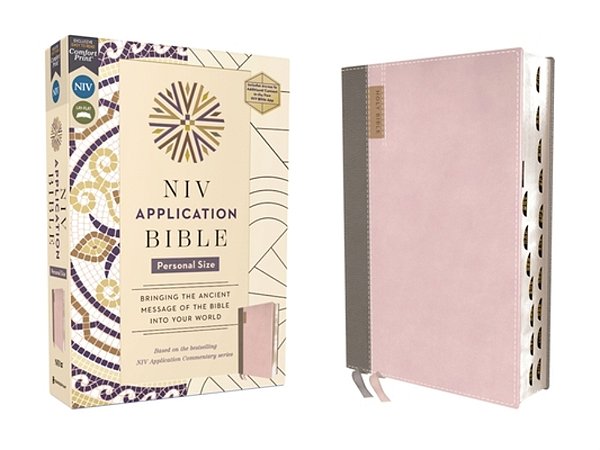 Niv Application Bible, Personal Size, Leathersoft, Pink/Gray, Red Letter, Thumb Indexed, Comfort Print: Bringing The Ancient Message Of The Bible Into-..