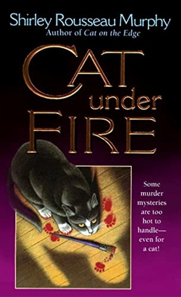 Cat Under Fire: A Joe Grey Mystery-..