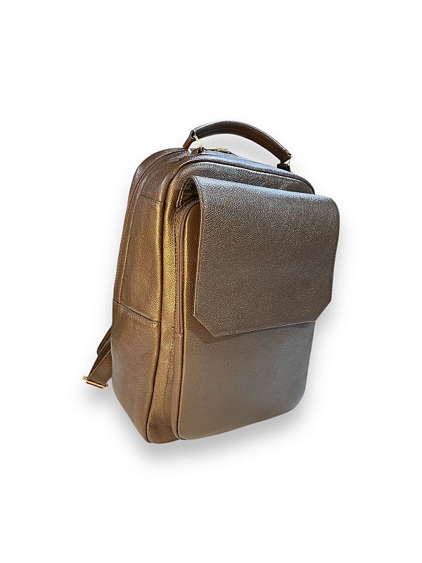 Mochila Masculina Grande de Couro Marrom com Design Arrojado