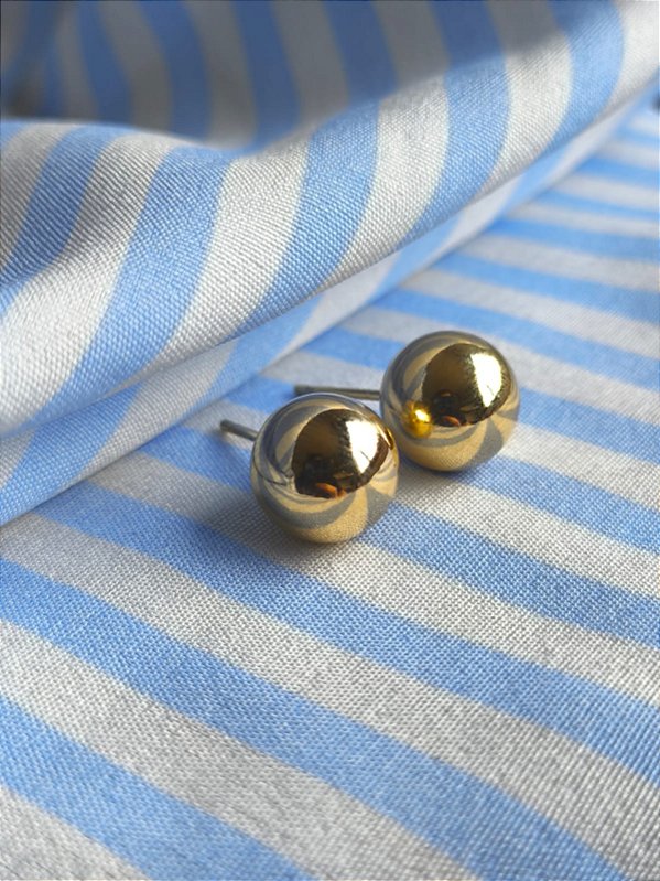 Brinco esfera banho ouro 18k