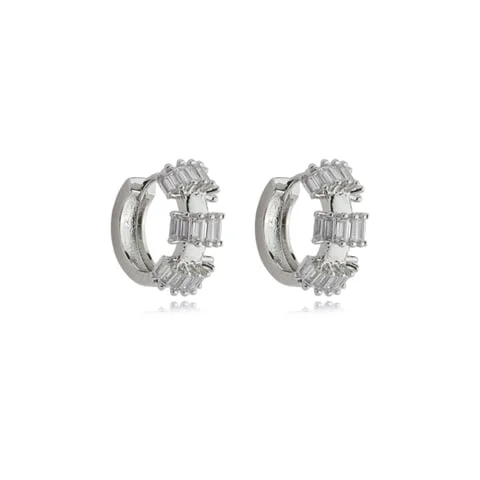 Brinco de argola cravejado de zirconia cristal banho em rodio branco