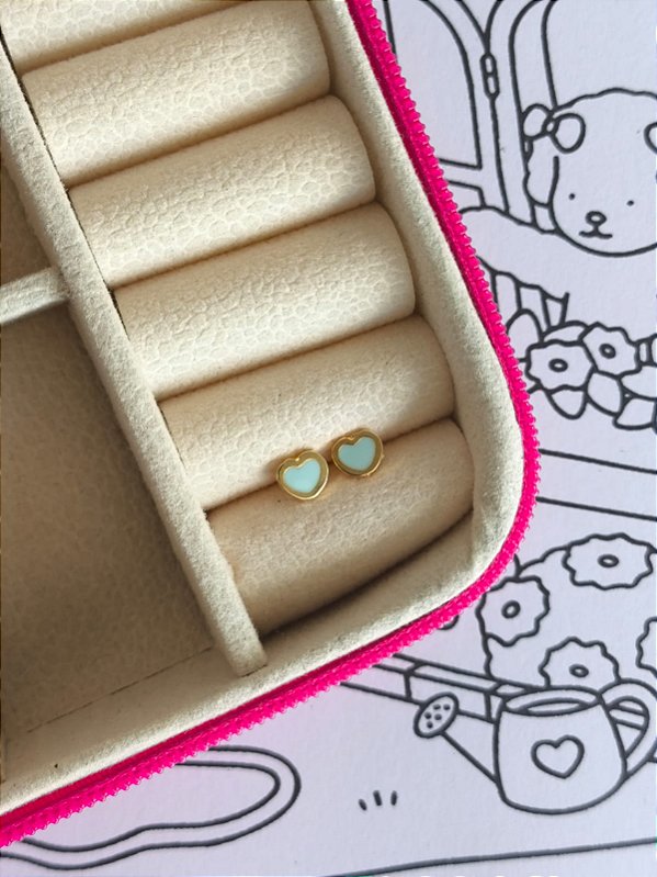 Brinco coração infantil banho ouro 18k