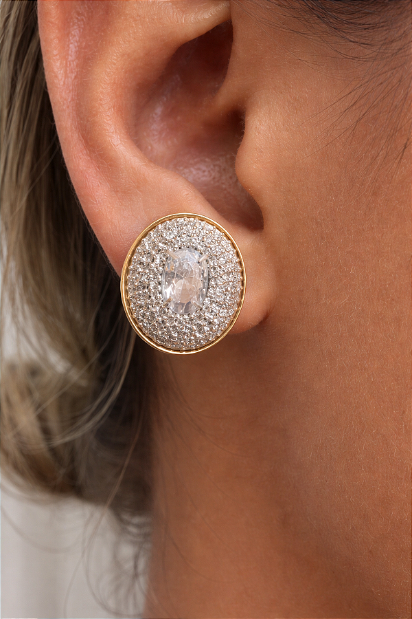 Brinco cravejado banhado a ouro 18k