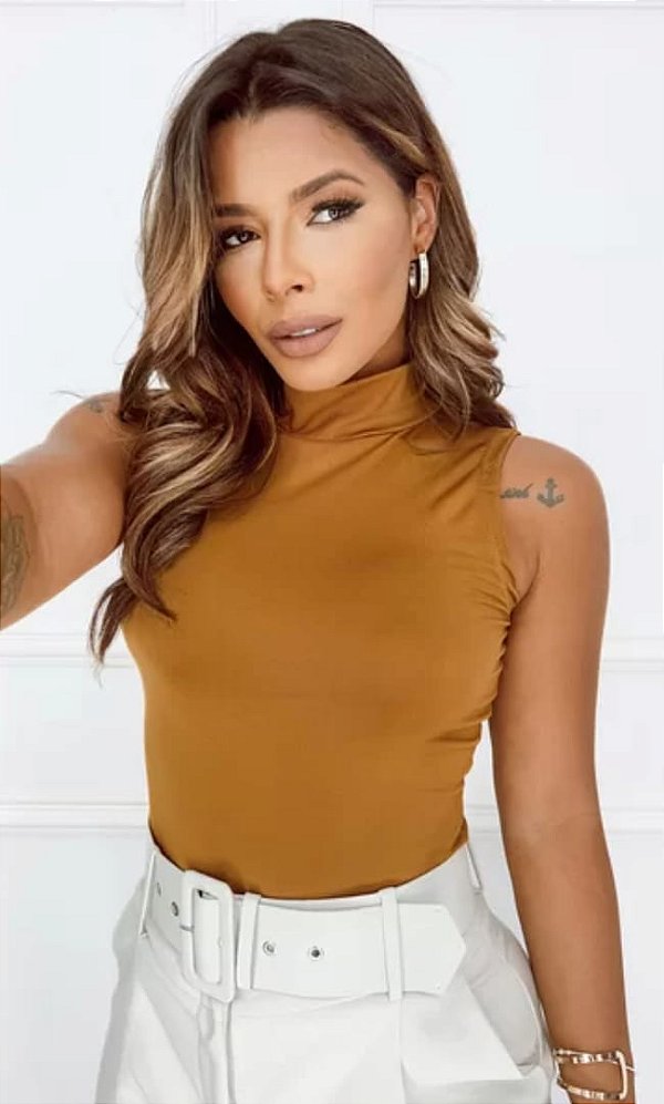 Blusa Latin com gola