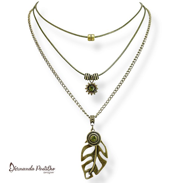 COLAR CURTO 3 VOLTAS CORDÃO, CORRENTE, FLORZINHA, MANDALINHA E FOLHA - VERDE OLIVA 12440