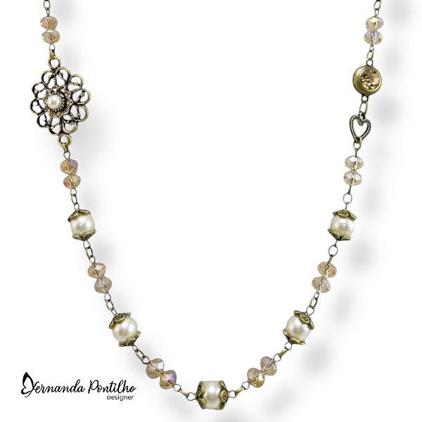 COLAR MÉDIO C/ CRISTAIS, PÉROLAS E PINGENTES LATERAIS C/ STRASS DOURADO 12566