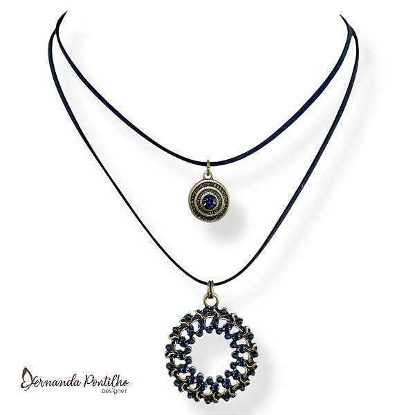 COLAR CURTO 2 VOLTAS DE CORDÃO E PINGENTES MANDALA C/ STRASS - AZUL MARINHO 12597
