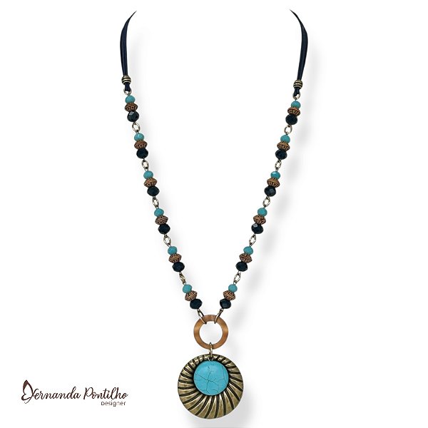 Colar longo c/ cordão, cristais e mandala c/ pedra natural - marinho, turquesa e caramelo 12682
